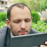 Владислав Петров